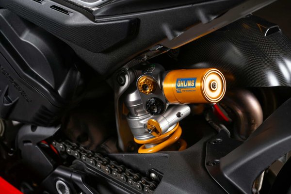 Comment choisir un kit de freinage haute performance pour une Ducati Panigale V4 ?
